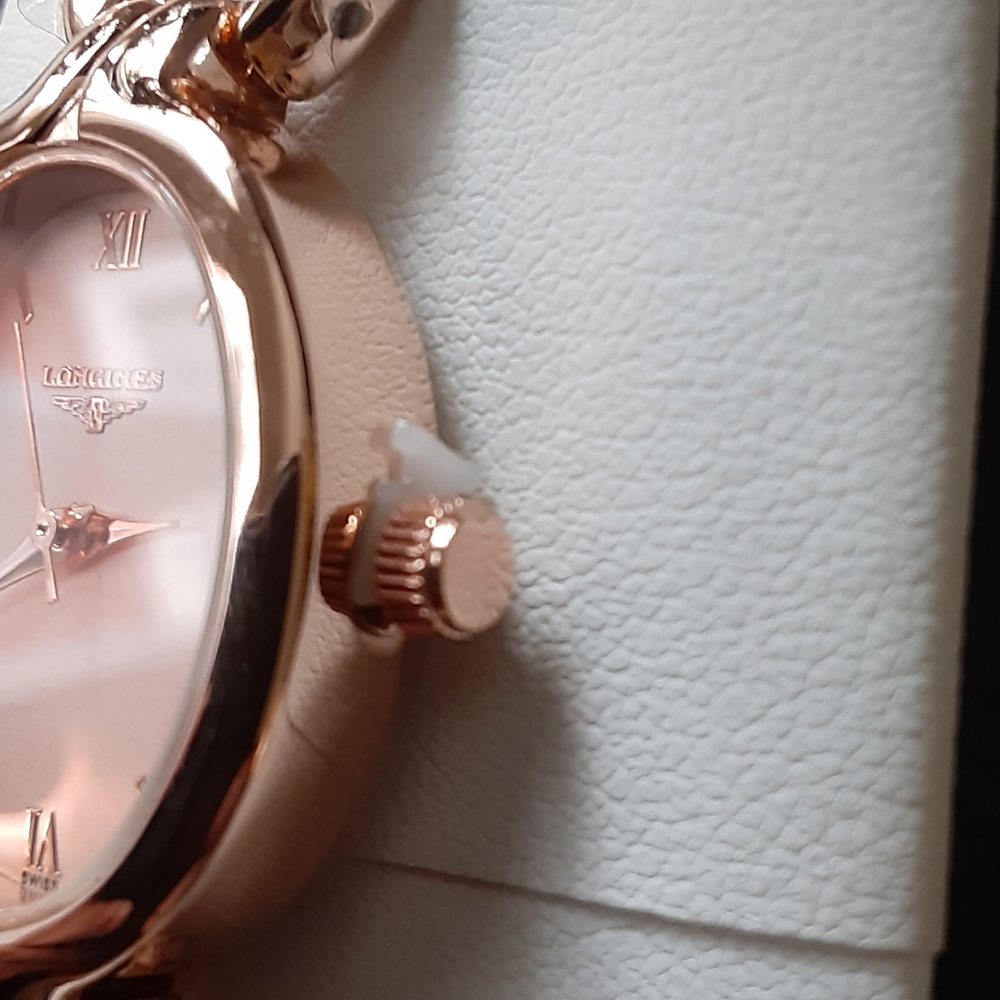 Ladies Watch. Brand New In Box - Picture 11 of 14